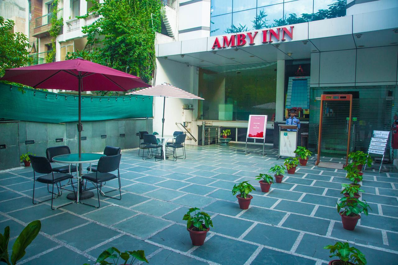 Hotel Amby Inn New Delhi Extérieur photo