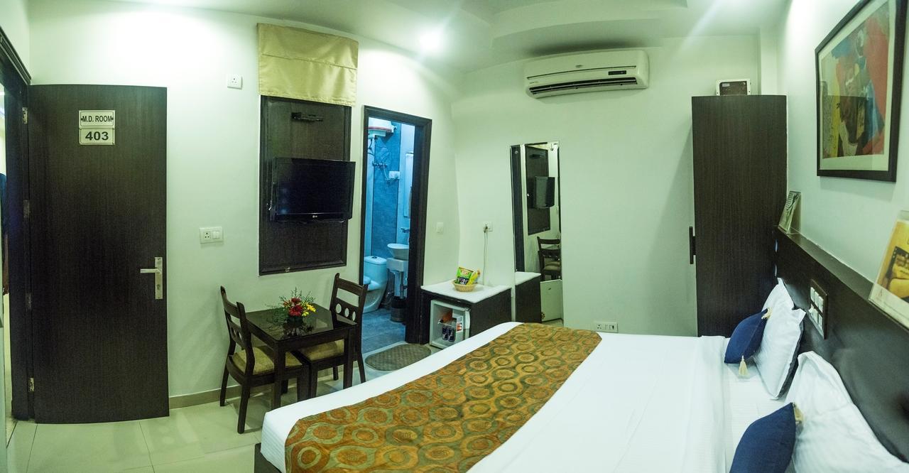 Hotel Amby Inn New Delhi Extérieur photo