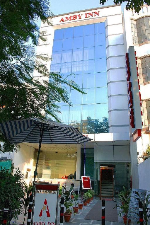 Hotel Amby Inn New Delhi Extérieur photo